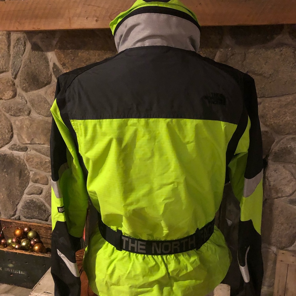 The North Face Women’s Rendezvous Ski coat Green - Picture 3 of 4